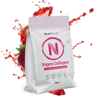 Zak Nutrifoodz Vegan Collagen met een spatten van aardbeiensap